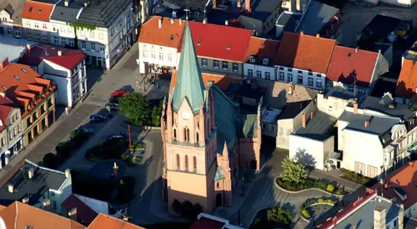 Gdzie leży Połczyn-Zdrój? Odkryj jego ukryte położenie w Polsce