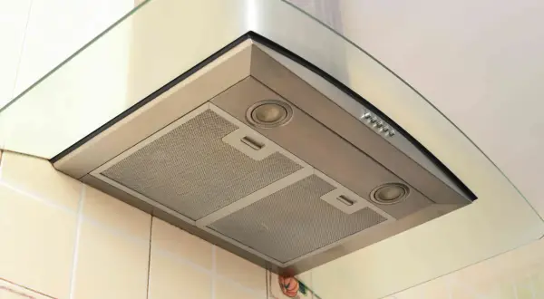 Jak podłączyć okap do prądu: bezpieczna instalacja krok po kroku