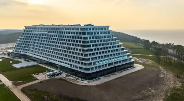 Kiedy będzie otwarty hotel Gołębiewski w Pobierowie? Sprawdź szczegóły!