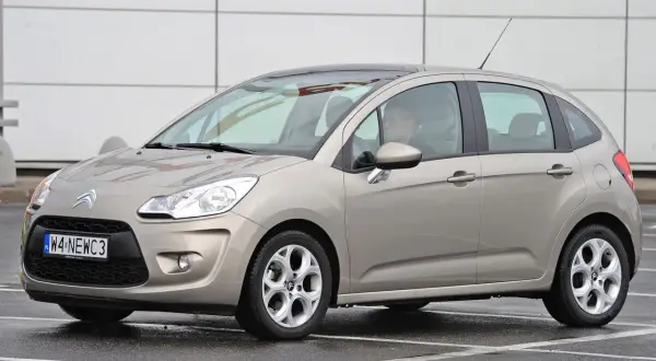 Jaki akumulator do Citroena C3 1.4 benzyna - uniknij kosztownych błędów