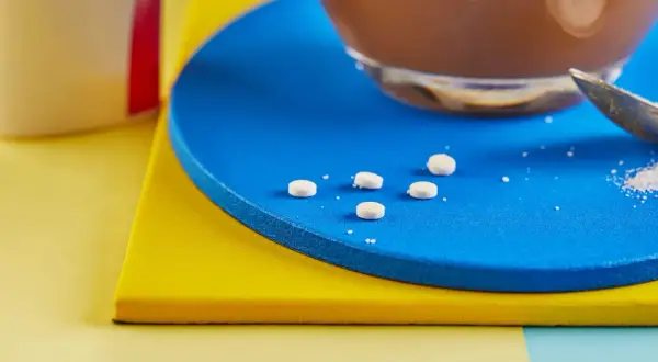 Izomalt dla cukrzyka: Bezpieczny wybór? IG, kalorie, skutki.