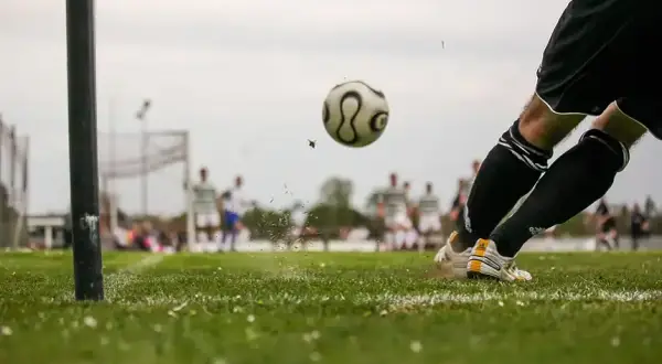 Sparing w piłce nożnej: Po co się go gra i czym różni od meczu?