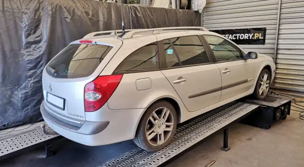 Renault Laguna 2: Pojemność baku, zasięg. Czy Twój wskaźnik kłamie?
