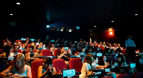 Luxus-Kino: Mehr als Film? Entdecken Sie Gourmet-Kinos!
