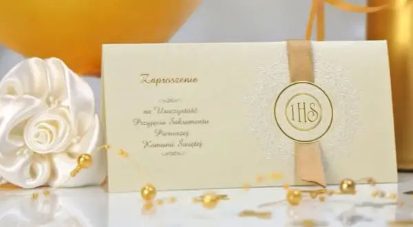 Jak wypisać zaproszenie na komunię dla dziadków z sercem