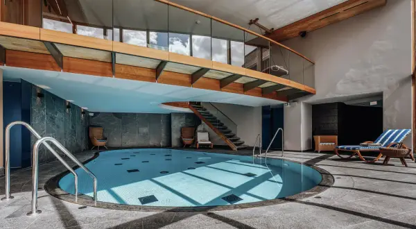 Goldener Berg Oberlech: Luxus, Spa & Gourmet in den Alpen