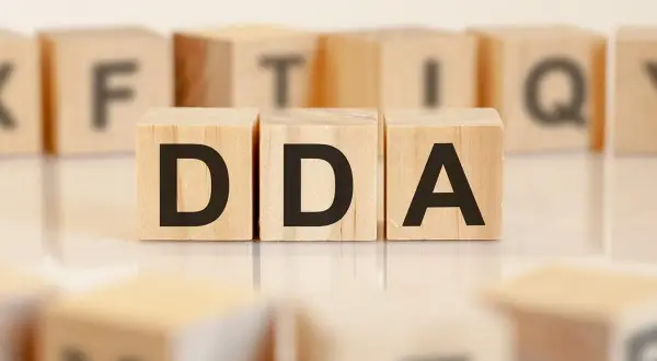 Jak pomóc osobie z DDA? Praktyczny przewodnik dla bliskich