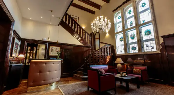Parkhotel Güldene Berge: 4-Sterne-Charme & Saale-Unstrut-Erlebnisse
