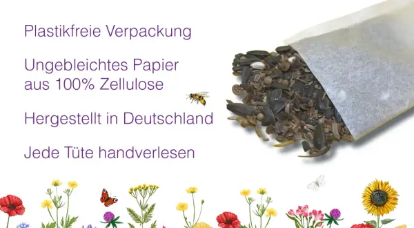 Ein Beutel mit Samen, darunter Buchweizenpflanze, Sonnenblumenkerne und andere Körner, umgeben von bunten Blumen und Schmetterlingen.