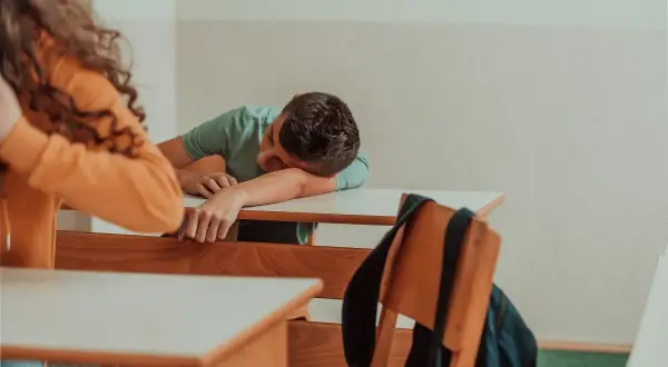 Czy uczeń nieklasyfikowany otrzymuje świadectwo? Zaskakujące odpowiedzi
