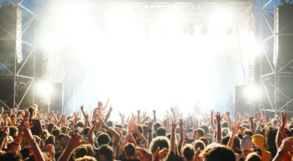 Gdzie zagrać koncert w Polsce? Praktyczny przewodnik dla muzyków