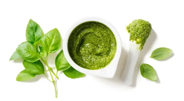 Pesto: Co to jest? Jak zrobić i wybrać najlepsze? Pełny poradnik.