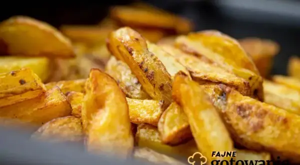 Frytki jak z restauracji? Odkryj sekret domowej chrupkości!