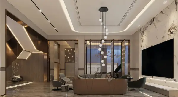 Nowoczesna lampa wisząca z białymi kulami oświetla elegancki salon z marmurową ścianą i wygodną kanapą.