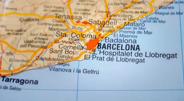 Gdzie jest Barcelona w jakim kraju? Odkryj jej wyjątkowe położenie