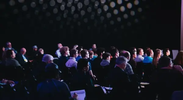 Wynajem sali konferencyjnej jaki VAT? Sprawdź, jak uniknąć błędów