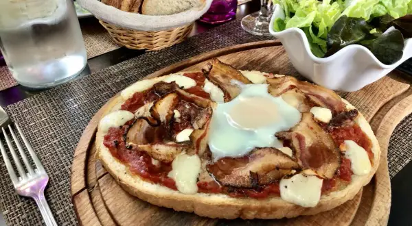 Co warto kupić na Korsyce? Najlepsze lokalne smaki i pamiątki