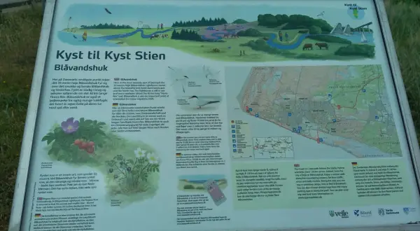 Die Karte zeigt den Verlauf des Kyst til Kyst Stien, der durch Jütland führt.