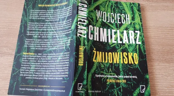 Żmijowisko recenzja książki: Czy ten thriller jest dla Ciebie?