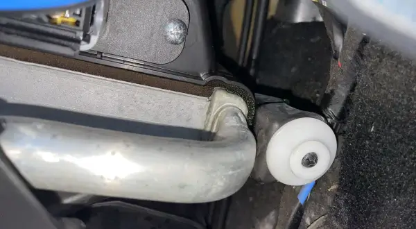 Hyundai i30: Wymiana chłodnicy klimatyzacji DIY kompletny poradnik