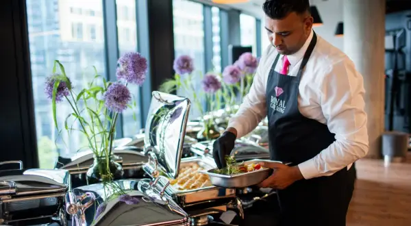 Royal Catering - co to za firma i jakie usługi oferuje w Warszawie