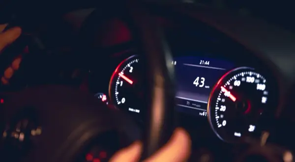 Motoryzacja i sektor rozrywkowy: dwa światy, które zaczęły działać we wspólnym rytmie