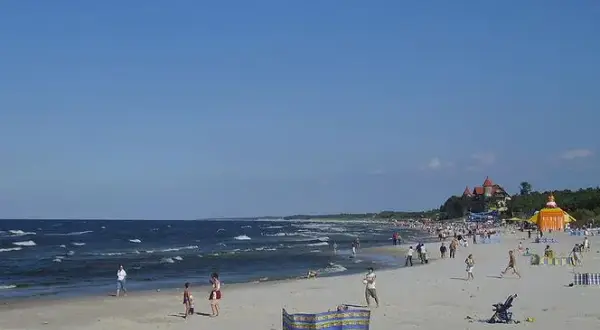 Jak dojechać z Gdańska do Łeby? Sprawdź najlepsze opcje i ceny