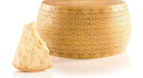 Grana Padano czy to parmezan? Odkryj kluczowe różnice i wybór