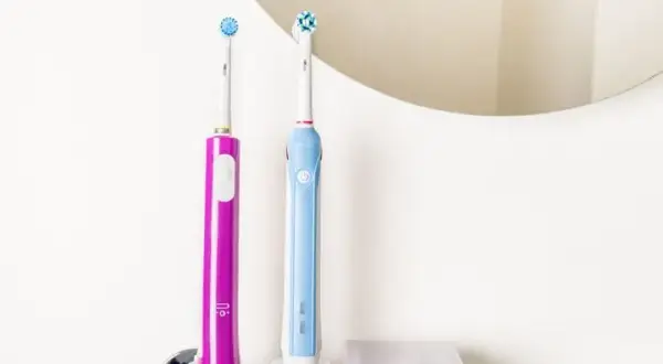 Szczoteczka soniczna Xiaomi czy Philips - która lepiej dba o zęby?
