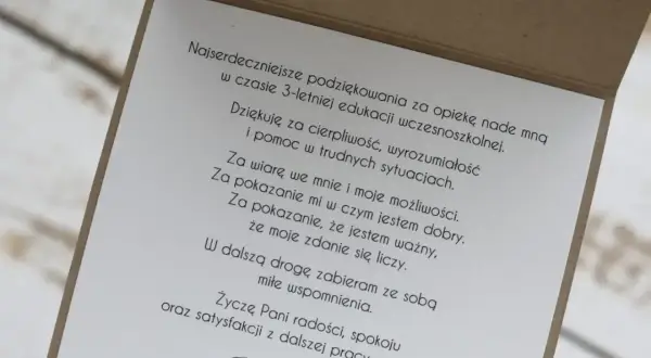 Tekst podziękowania dla taty za opiekę i cierpliwość w edukacji. Podpisano Igor.