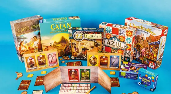 Die besten Familienspiele ab 10 Jahre: Catan, Azul, Quacksalber, Indizien und mehr. Perfekt für gemeinsame Stunden!
