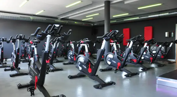 Jaki rower stacjonarny wybrać, aby uniknąć nietrafionego zakupu?