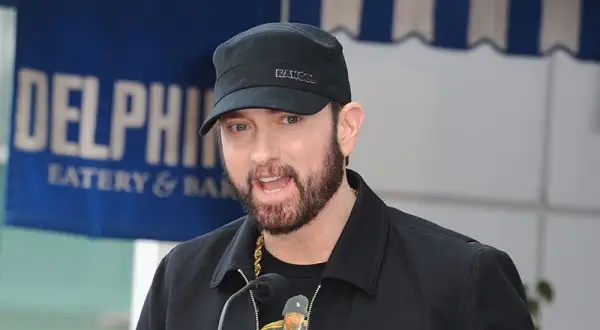 Dlaczego Eminem nie koncertuje w Polsce? Odkryj prawdziwe powody