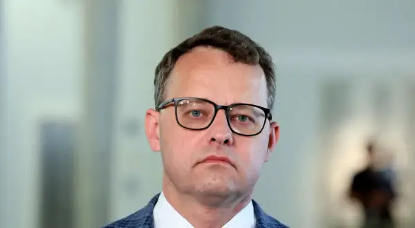 Czy Marcin Romanowski ma żonę? Odkryj prawdę o jego stanie cywilnym