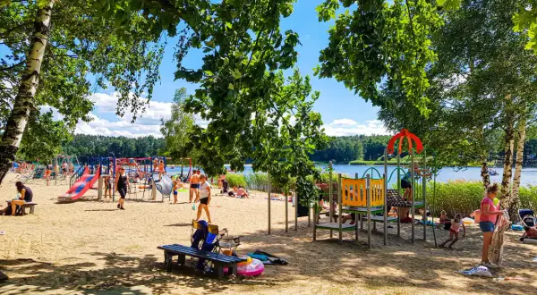 Jezioro Turawskie: Którą plażę wybrać? Atrakcje i porady