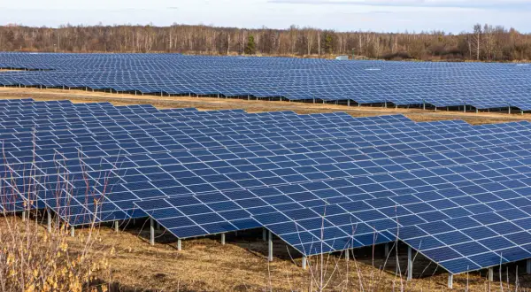 Jak sprzedać energię z fotowoltaiki i uniknąć zbędnych kosztów