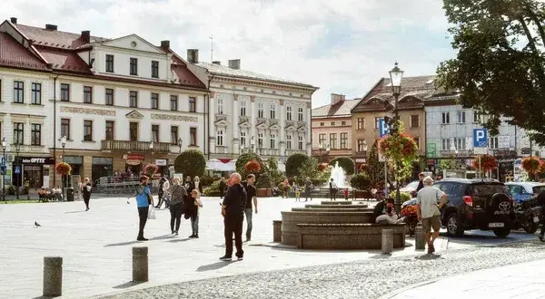 Gdzie urodził się papież Jan Paweł II? Warto poznać Wadowice i ich historię