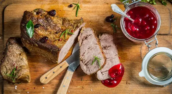 Z czym podawać dziczyznę? Odkryj najlepsze dodatki i smaki