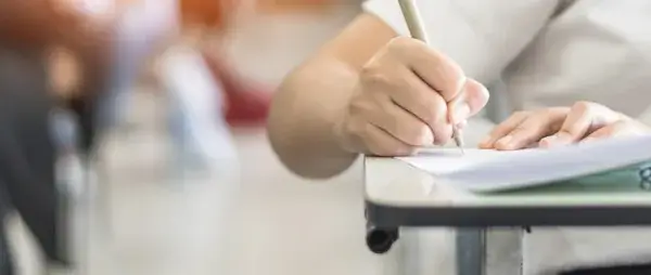 Jak napisać wstęp do rozprawki przykład - skuteczne techniki i inspiracje