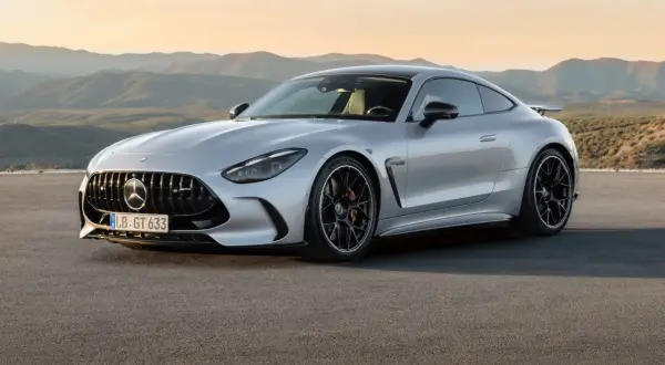 Mercedes-Benz AMG GTS: Ceny, dostępność i porównania modeli