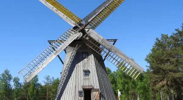 Skansen Wdzydze: Fascynująca historia, atrakcje i praktyczne informacje