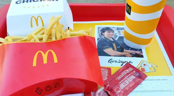 Średnie frytki McDonald's: 114g, 330 kcal. Co jeszcze musisz wiedzieć?