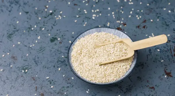 Czy sezam ma gluten? Odkryj prawdę i uniknij zagrożeń zdrowotnych