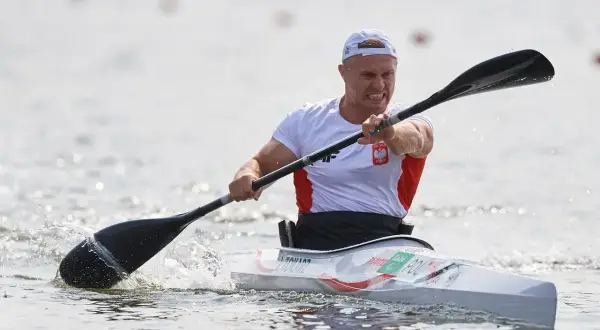 Mistrz Polski w kajakarstwie: Zaskakujące wyniki i triumfy zawodników
