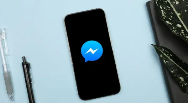 Dlaczego nie mogę odsłuchać wiadomości głosowej na Messengerze i jak to naprawić