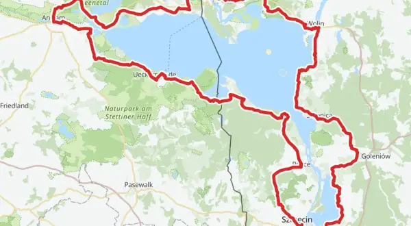 Trasa rowerowa Velo Baltica wokół Zalewu Szczecińskiego. Długość trasy obejmuje malownicze tereny przyrodnicze.