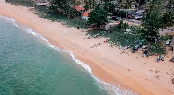 Najlepsze plaże w Jordanii i miejsca do wypoczynku nad wodą