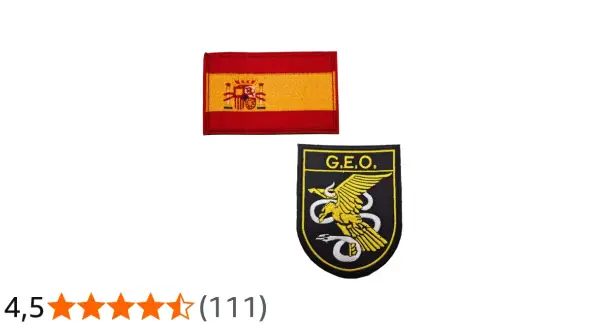 Dos parches: uno con la bandera de España y otro con el escudo del GEO, un águila amarilla sobre fondo negro.