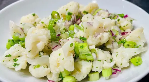 Blumenkohlsalat: Rezepte von roh bis geröstet Einfach & Lecker