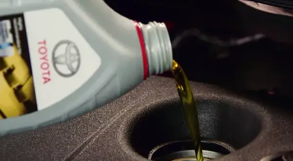Jaki olej do Toyoty Avensis 2.0 D4D T25? Oto najważniejsze informacje